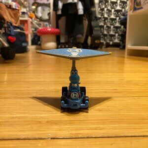 COLLECTABLE -  Hot Wheels Yoshi Mario Kart figure